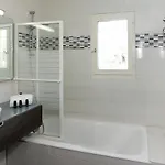 Suquette Charming Provencal House In With Terrace, Garden And Pool Access Hébergement de vacances