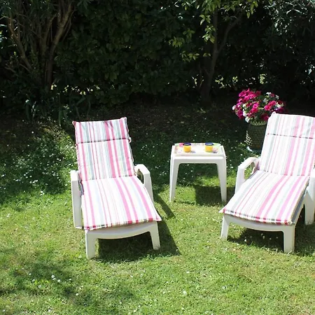 Suquette Charming Provencal House In With Terrace, Garden And Pool Access *