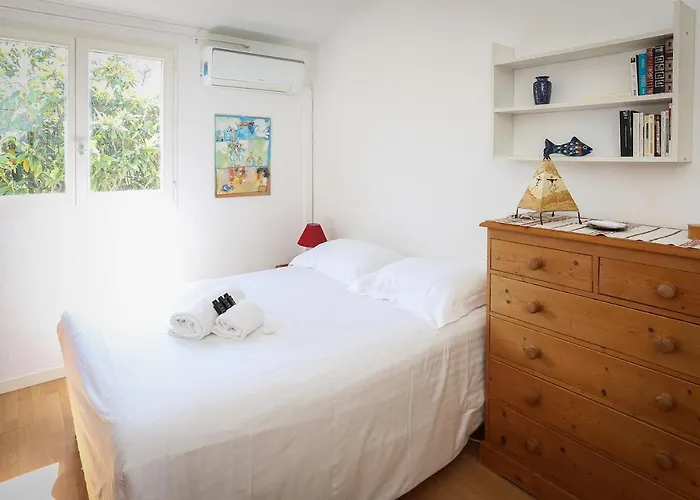 펜션 Suquette Charming Provencal House In With Terrace, Garden And Pool Access *