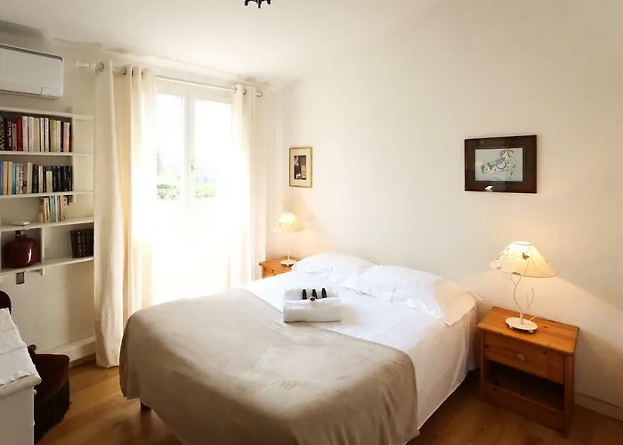 펜션 Suquette Charming Provencal House In With Terrace, Garden And Pool Access 앙티브